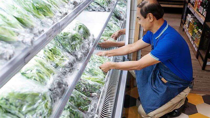 commercial fridge food safety UK